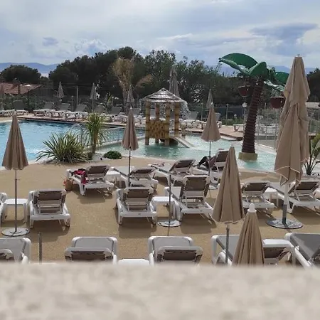 Campingplads Baia 1 *